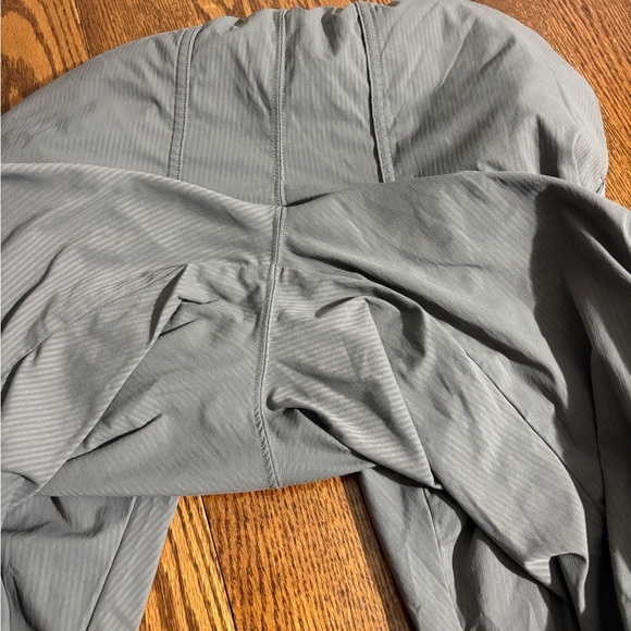 Lululemon Pants dance studio Super sharp. Like new! 😍 - Picture 9 of 12